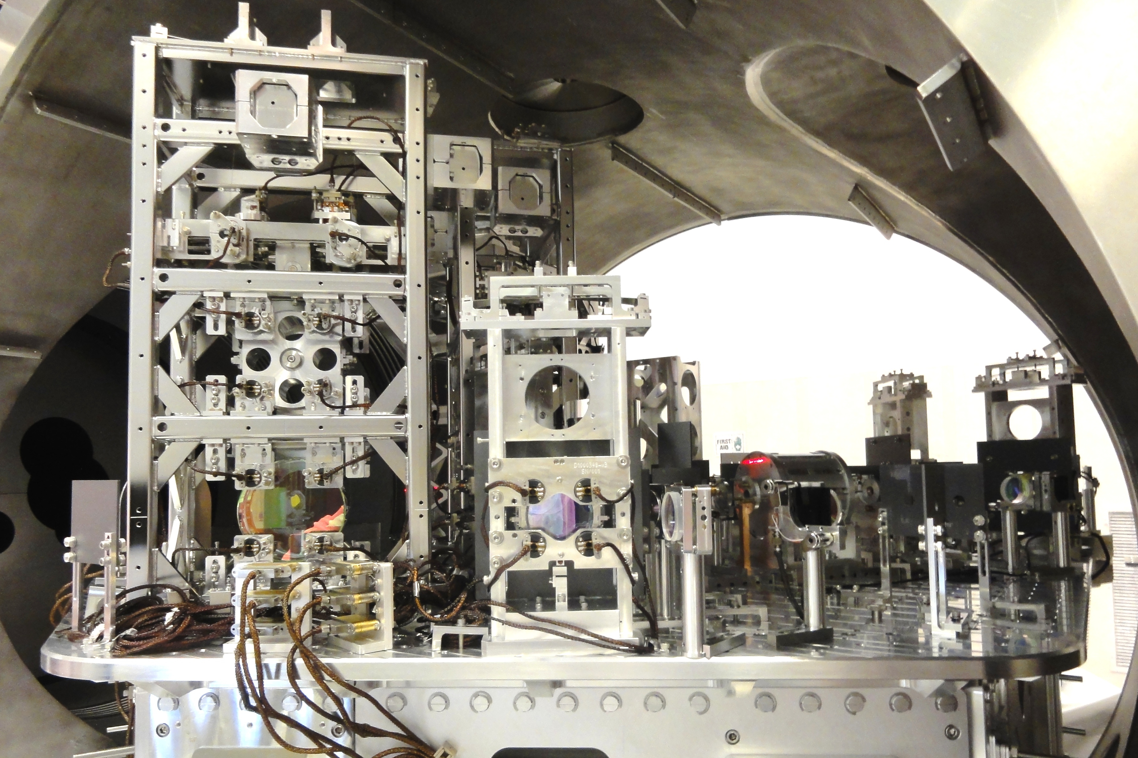 One of the optical tables of LIGO Hanford (Image: LIGO Lab/Caltech/MIT)